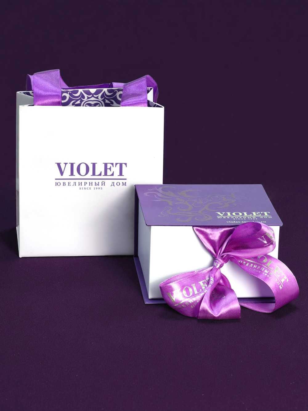 Кольцо из розового золота c бриллиантами и перламутром