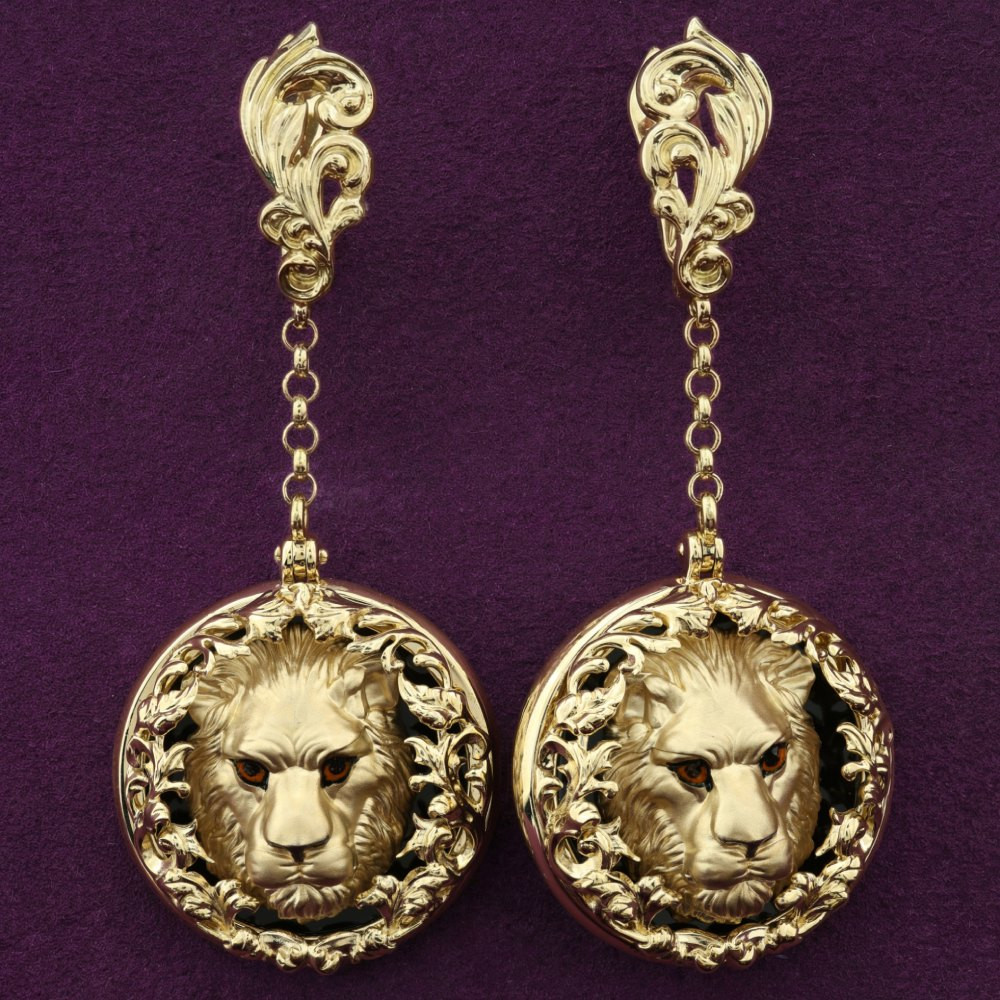 Серьги из лимонного золота c эмалью и ониксом