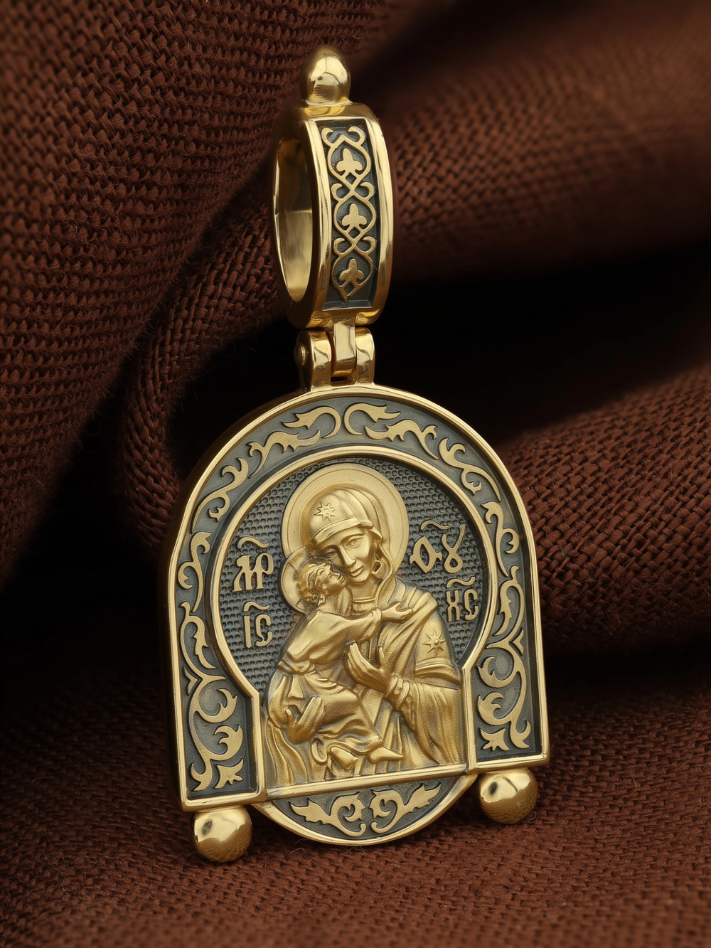 Образок из лимонного золота