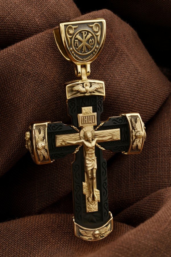 Крест из лимонного золота c эбеновым деревом