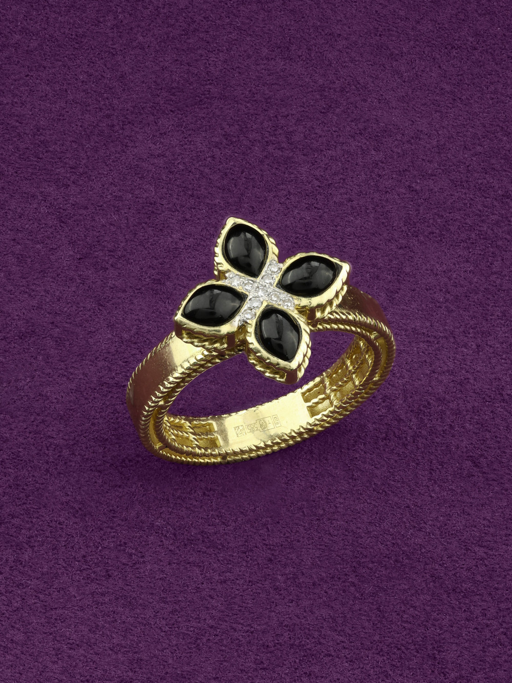 Кольцо из лимонного золота c бриллиантами и ониксом