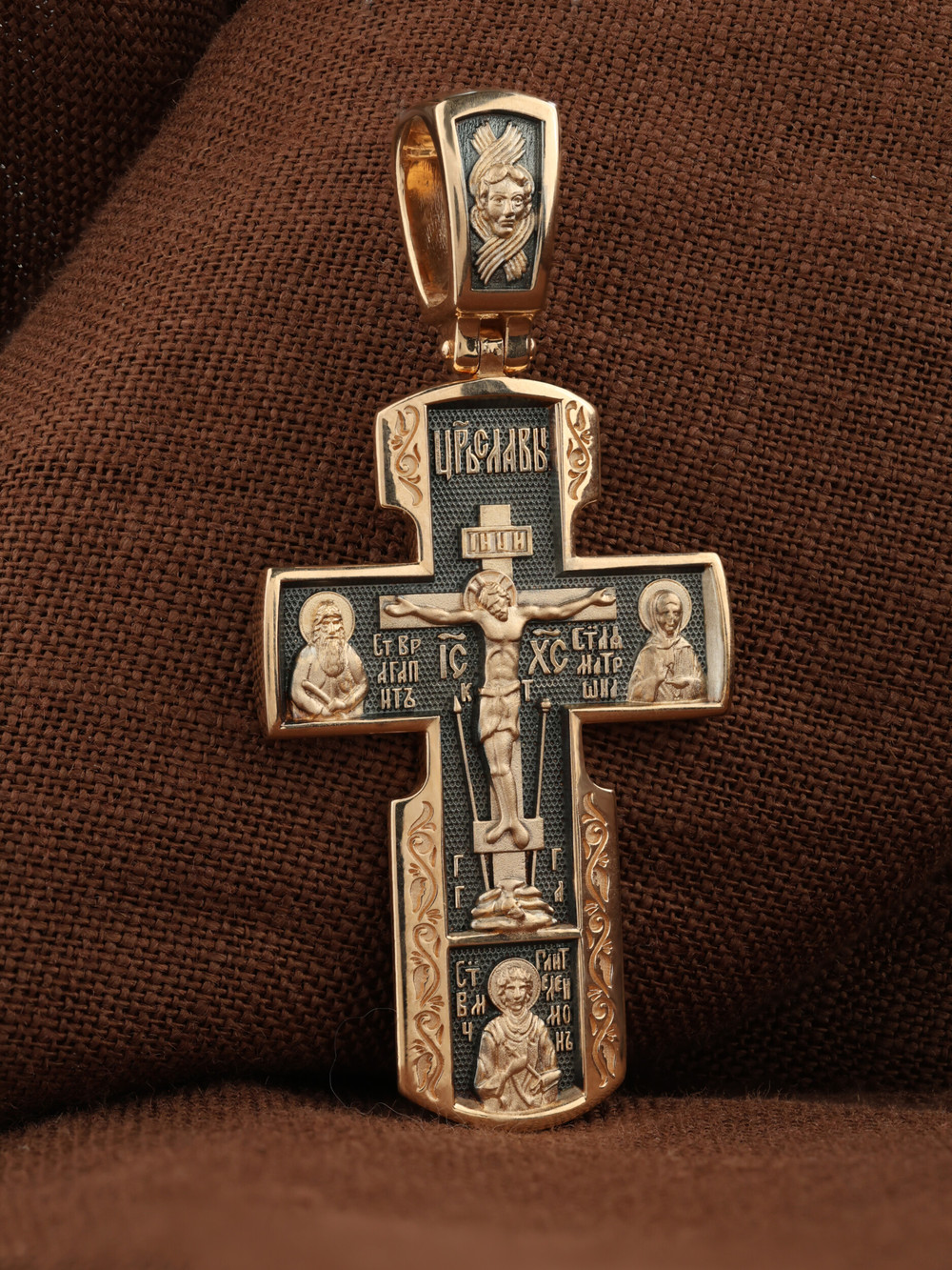 Крест из золота