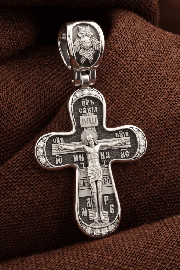 Крест из белого золота c бриллиантами