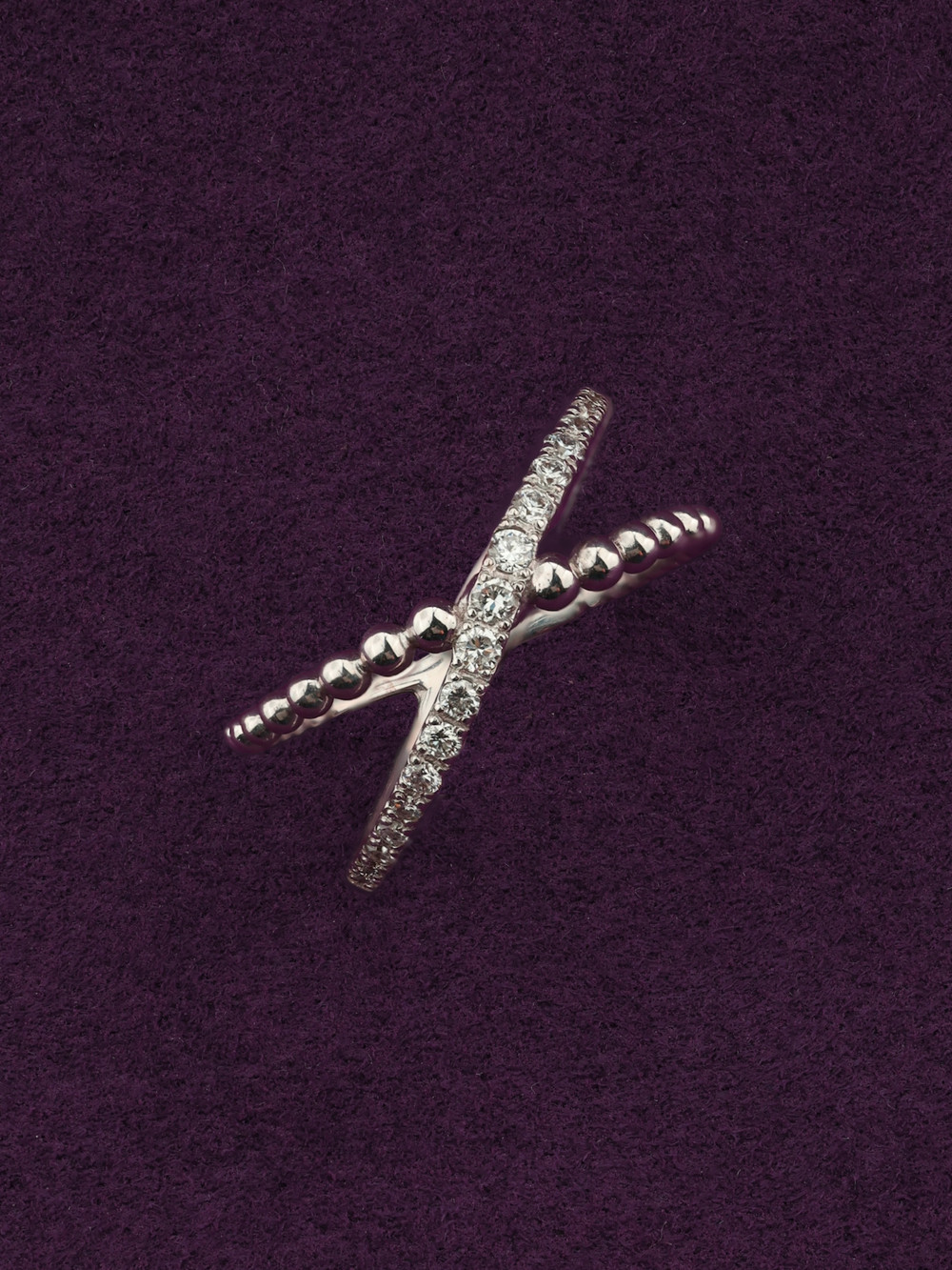 Кольцо из белого золота c бриллиантами