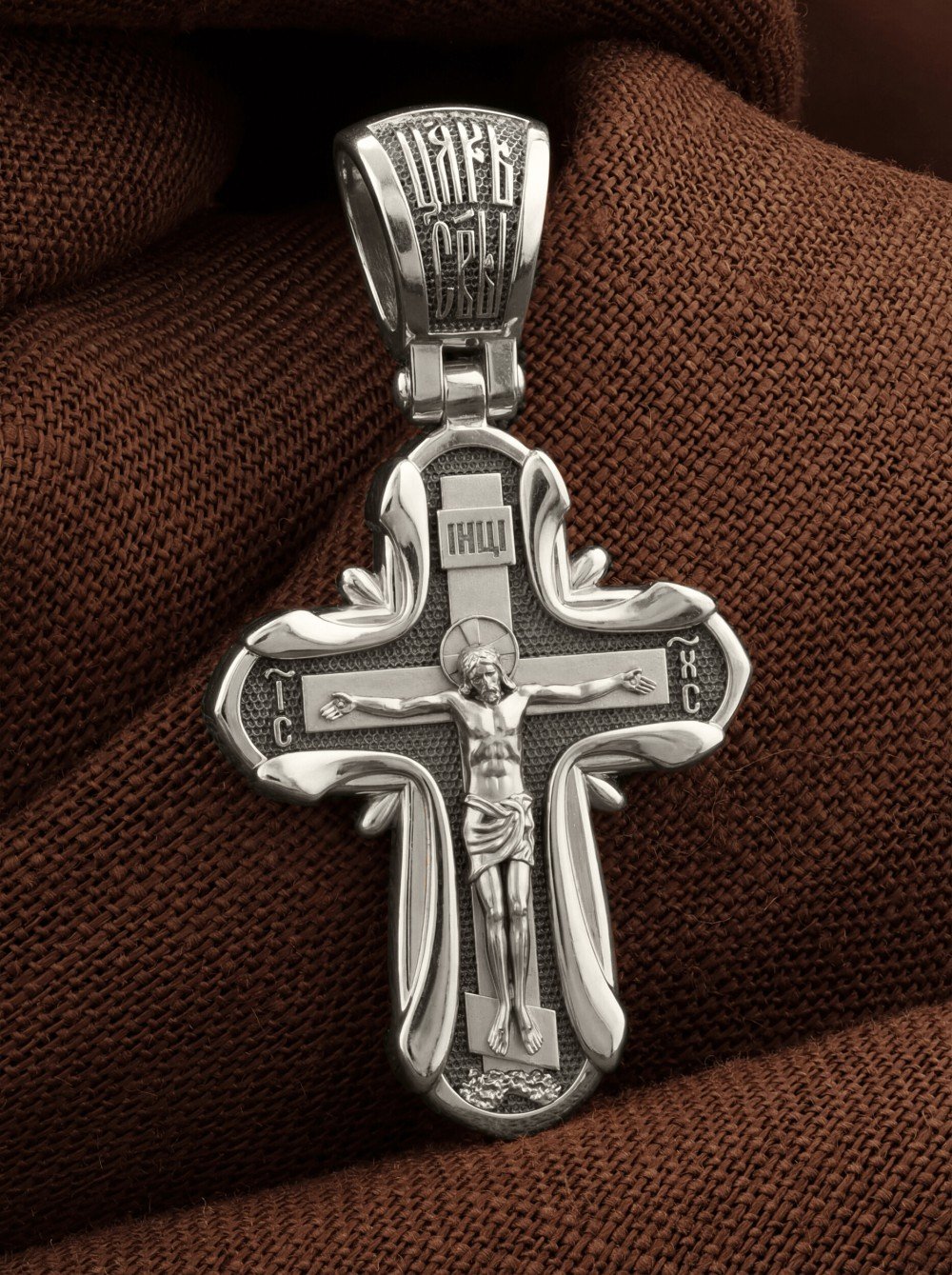 Крест из белого золота