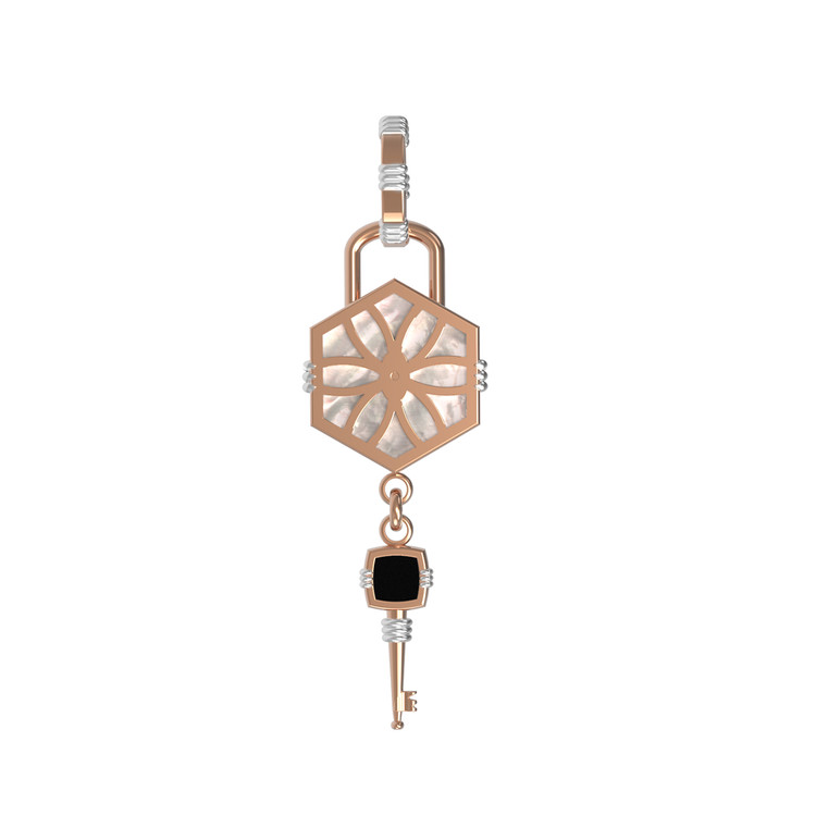 Подвеска из золота c ониксом и перламутром