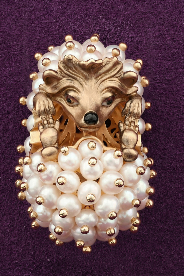 Подвеска из золота c эмалью и жемчугом