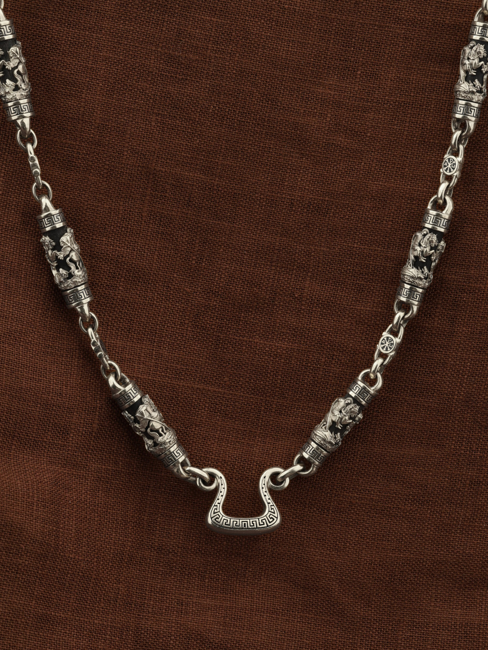 Цепь из белого золота c эмалью и эбеновым деревом