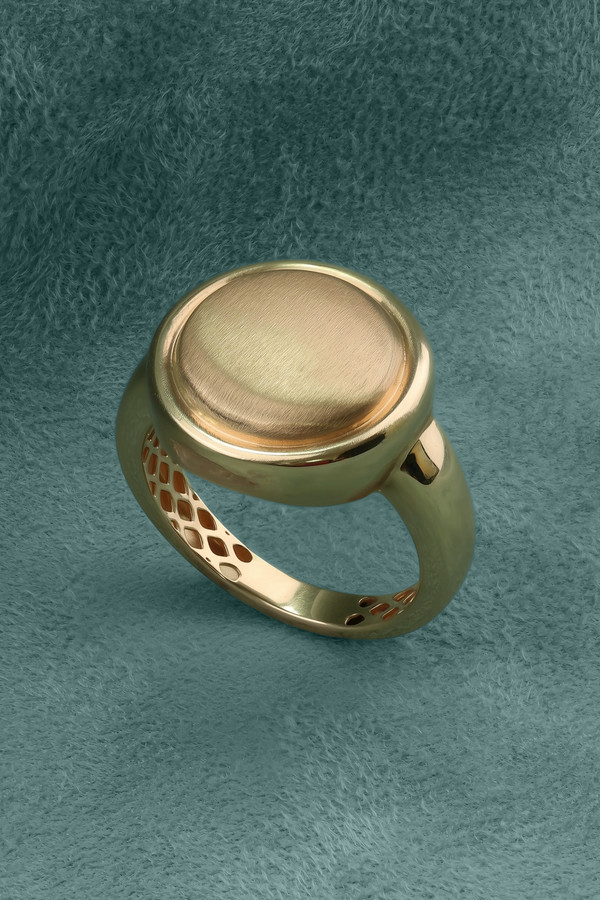 Кольцо из золота