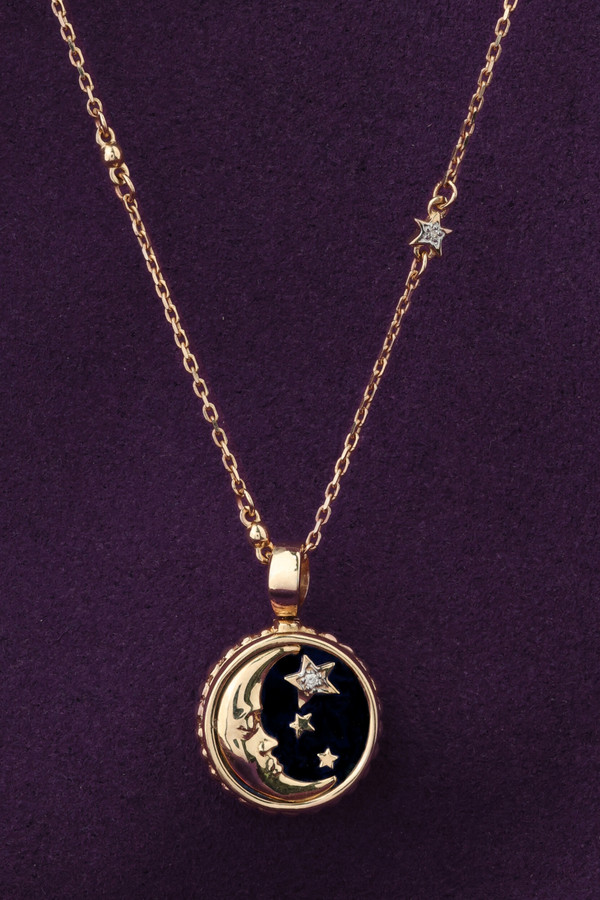 Колье из золота c бриллиантами, ониксом и перламутром