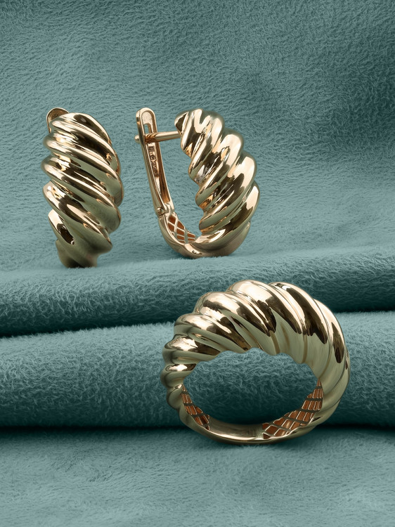 Кольцо из золота