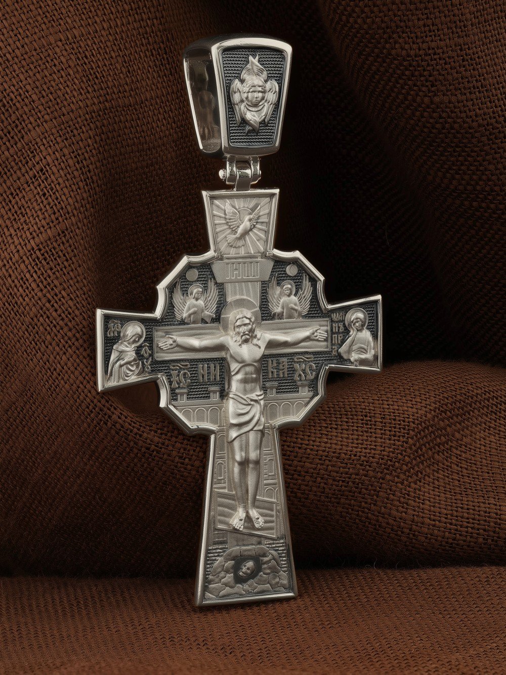 Крест из белого золота