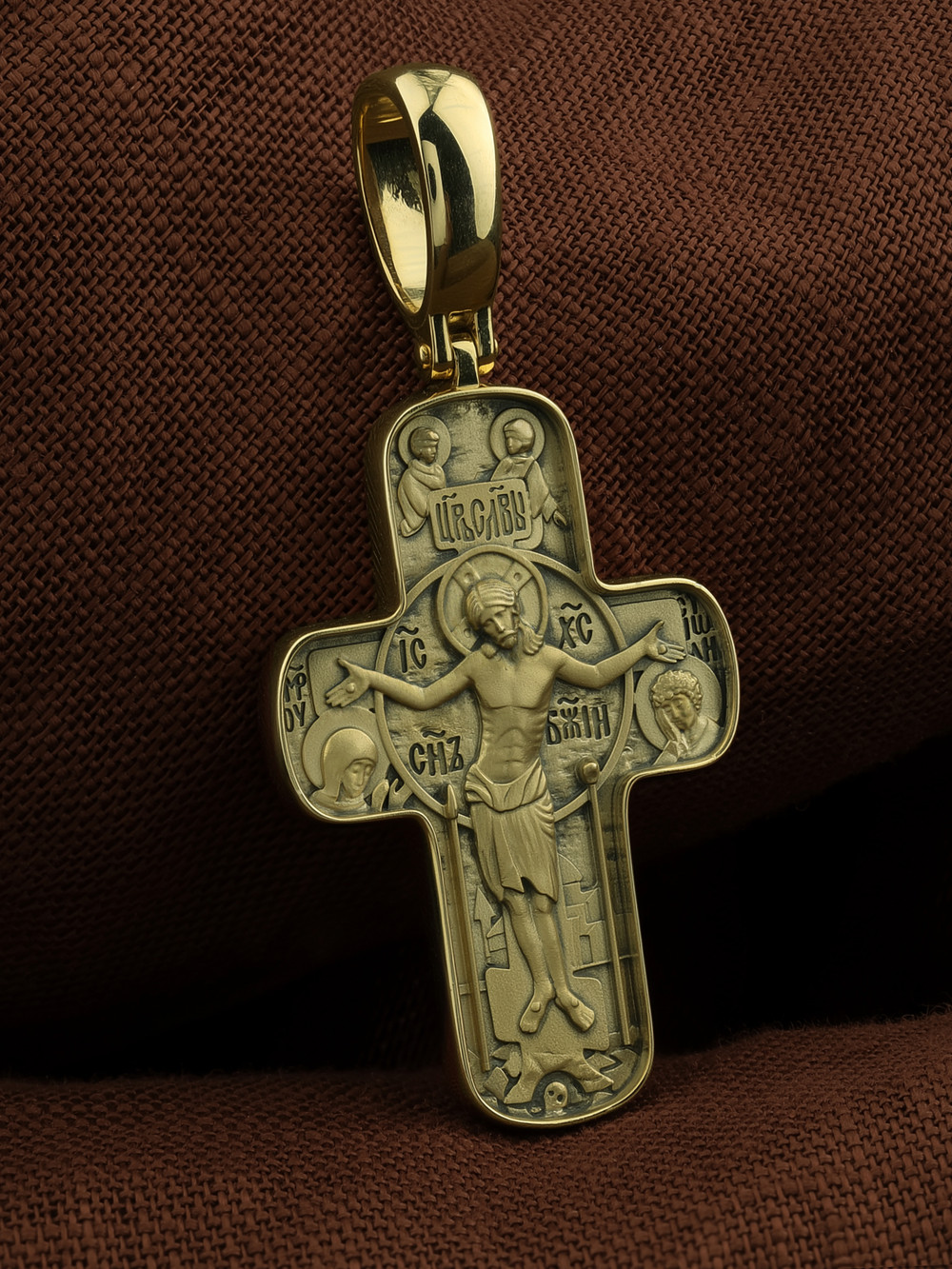 Крест из зелёного золота