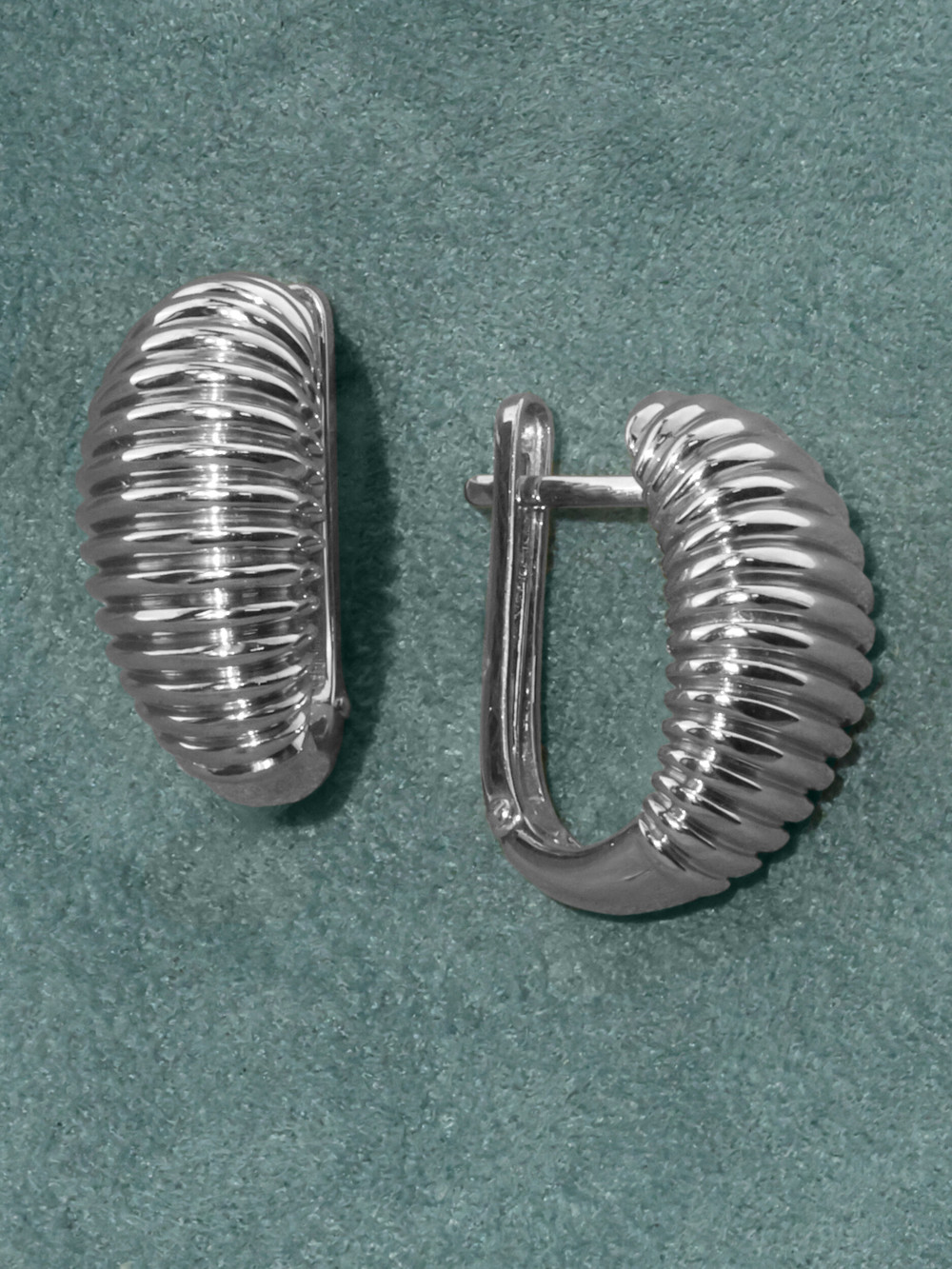 Серьги из белого золота