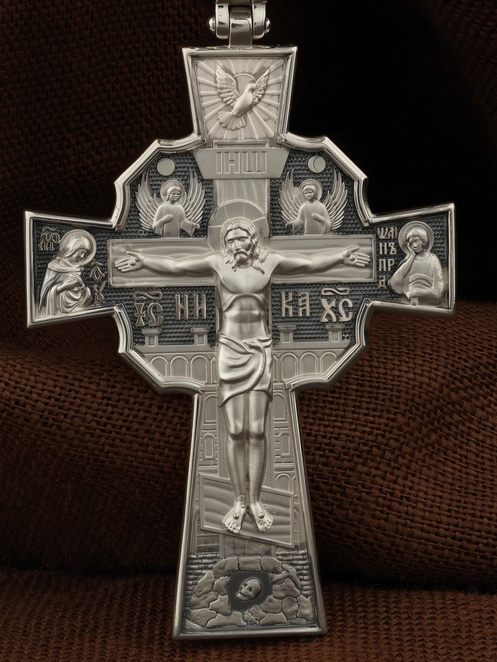 Крест из белого золота