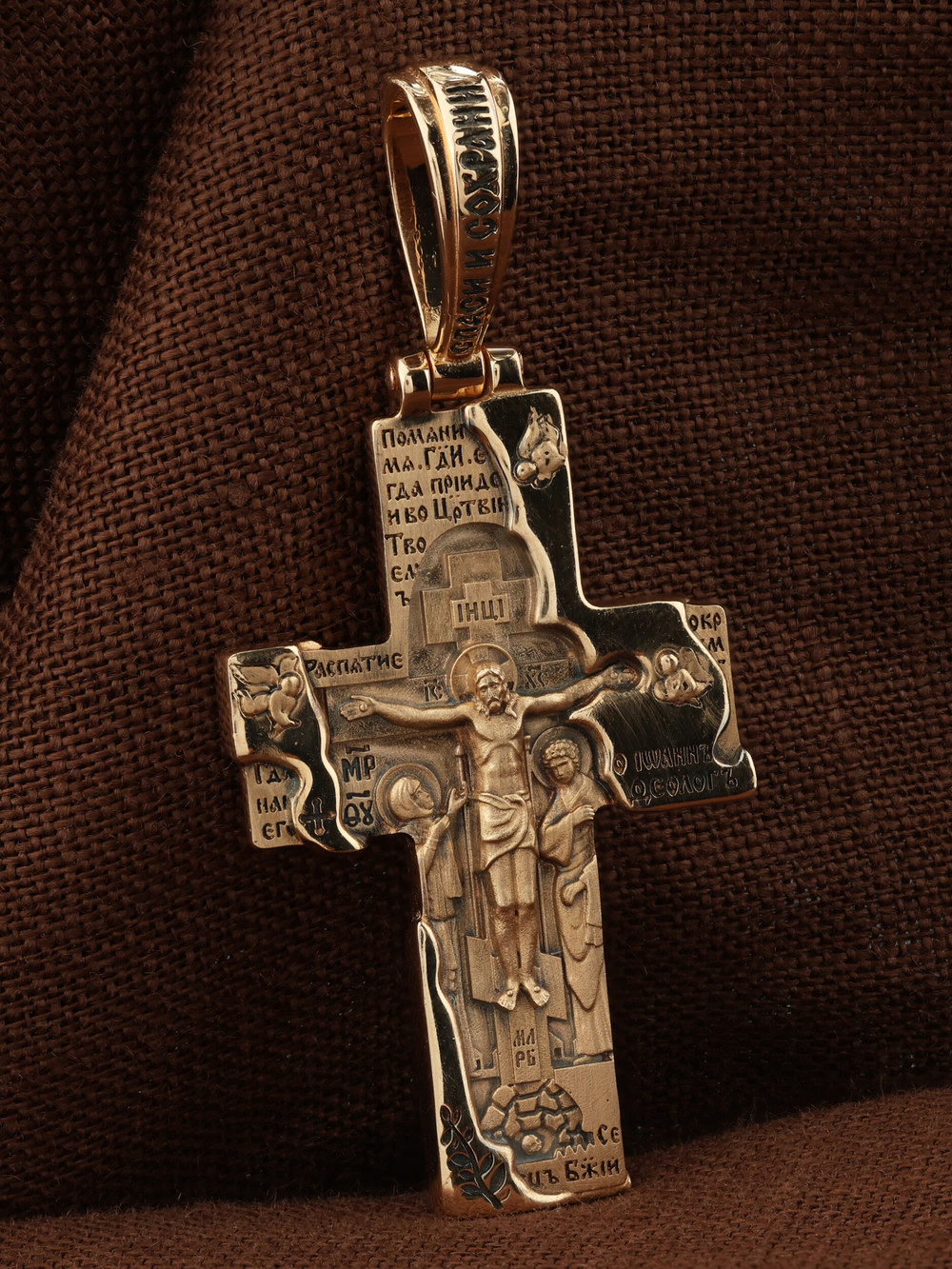Крест из золота