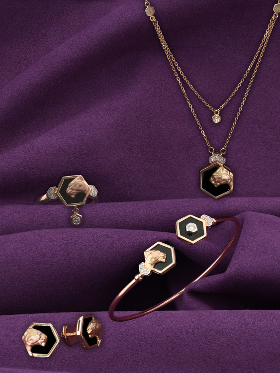 Серьги из золота c бриллиантами и ониксом