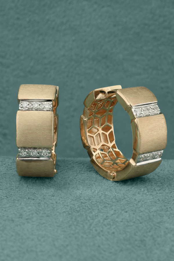 Серьги из золота c бриллиантами