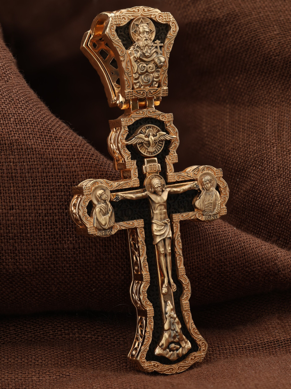 Крест из золота c эбеновым деревом