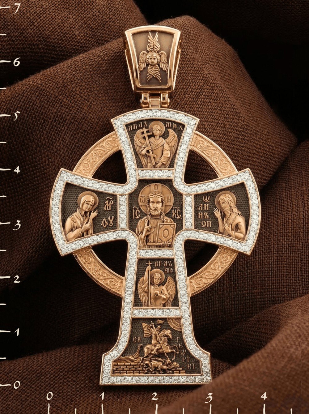 Крест из золота c эмалью и бриллиантами