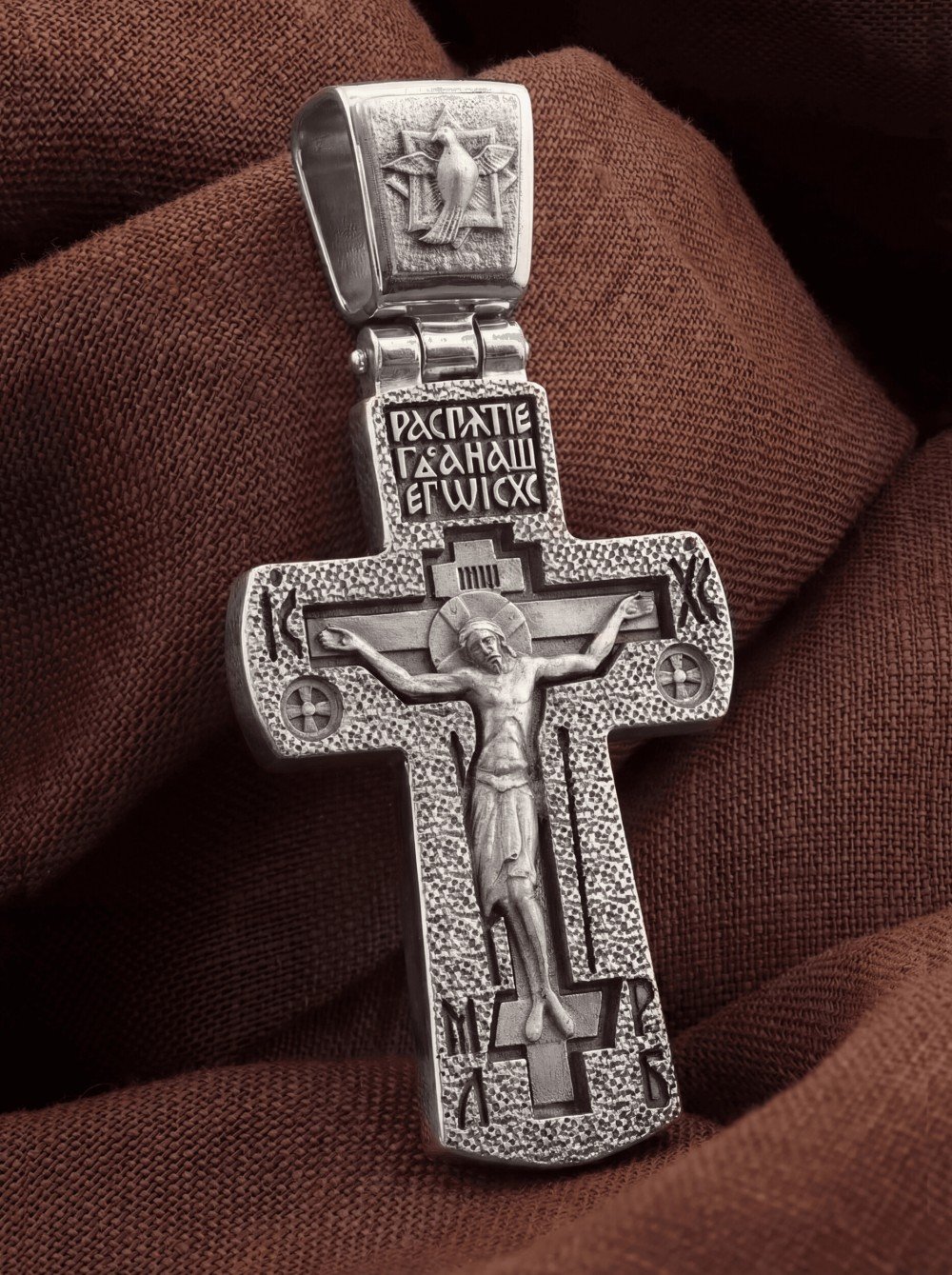 Крест из белого золота