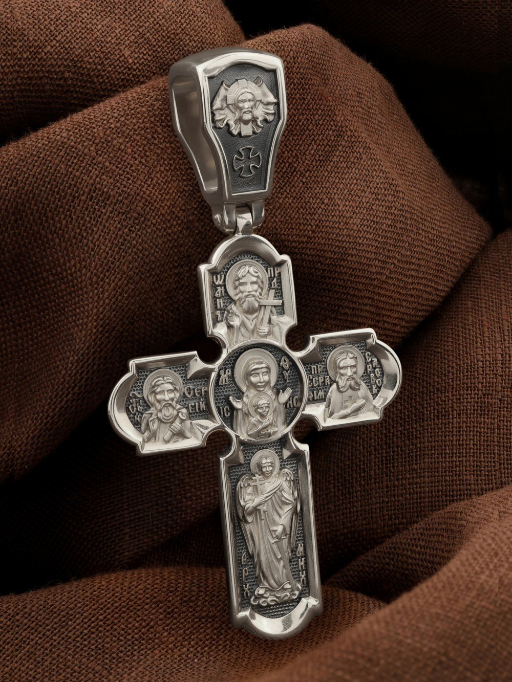 Крест из белого золота