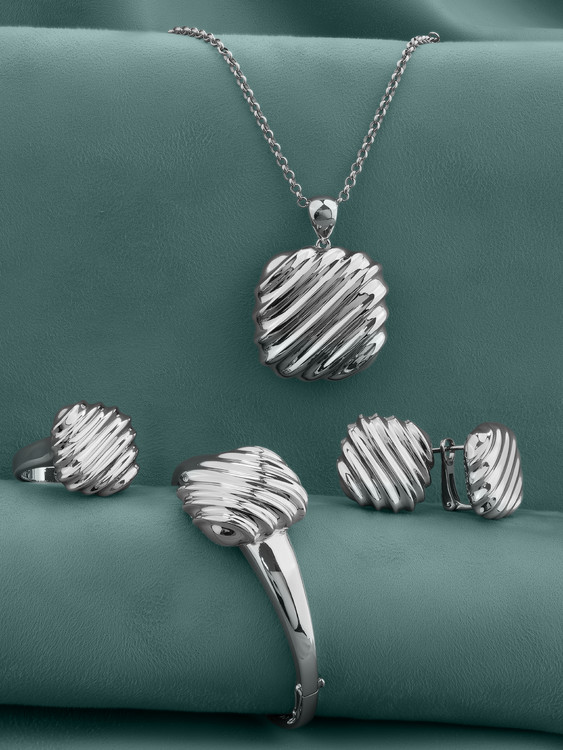 Кольцо из белого золота