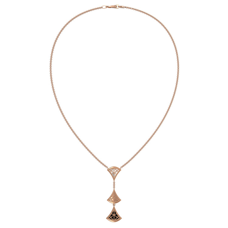 Колье из золота c бриллиантами, ониксом и перламутром