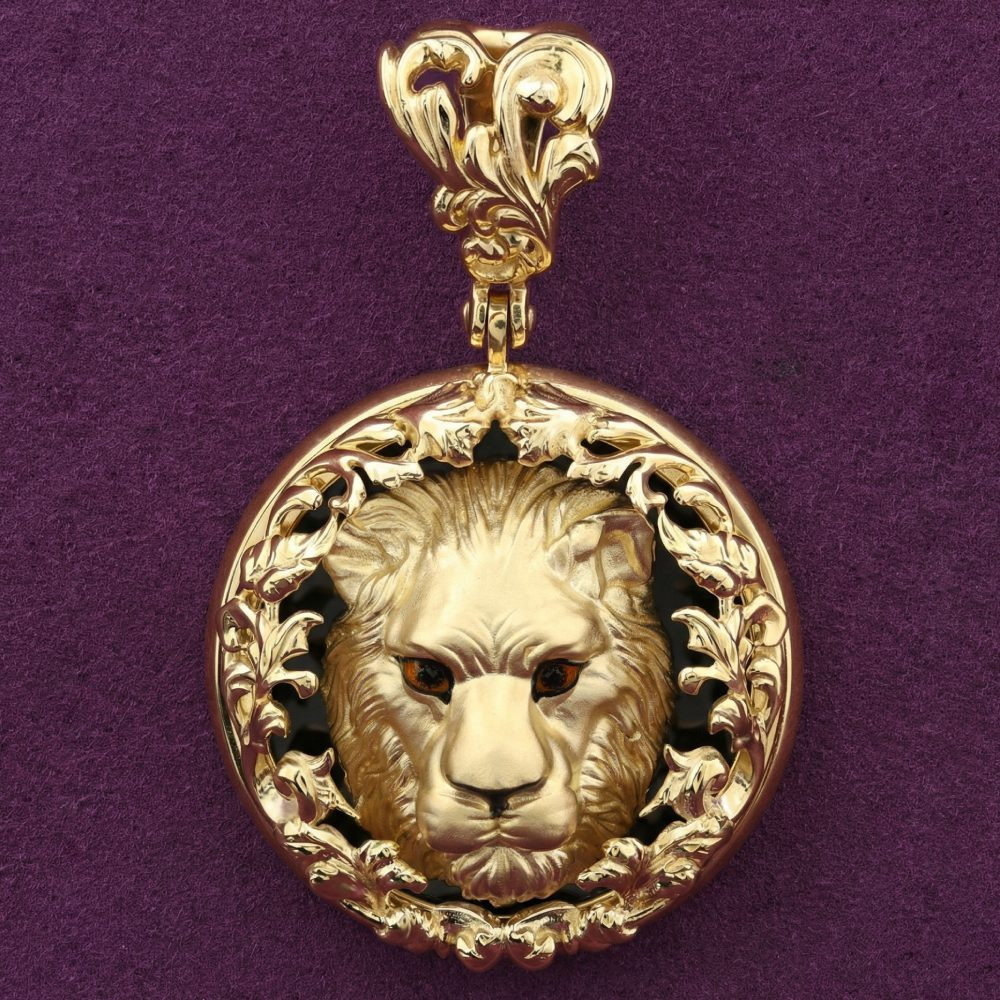 Подвеска из лимонного золота c эмалью и ониксом