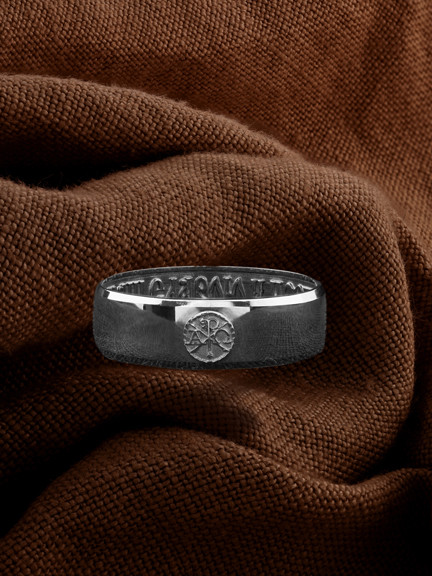 Кольцо из белого золота