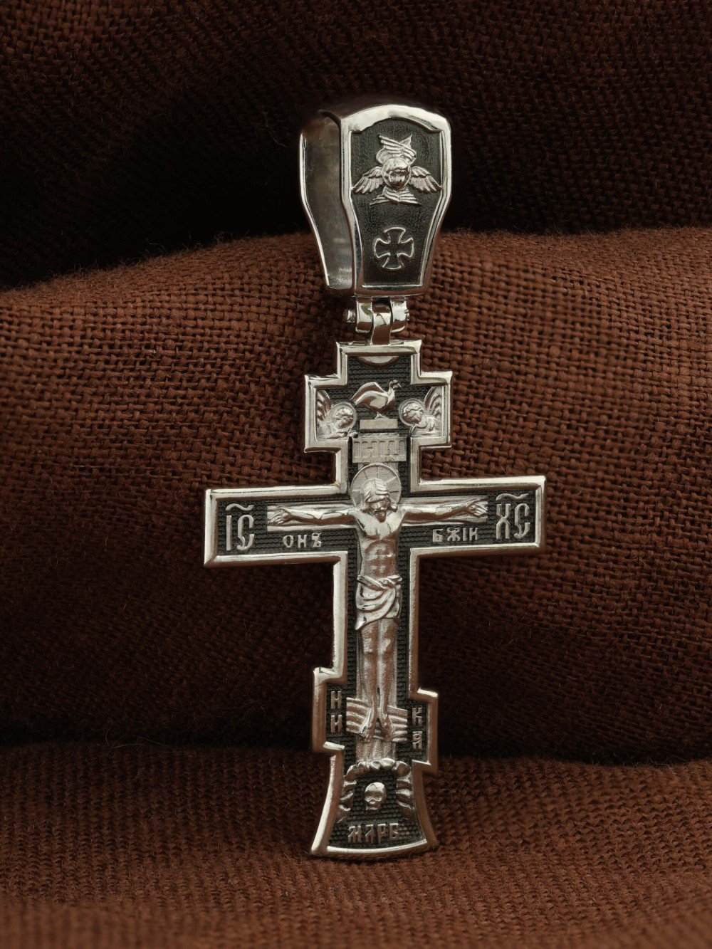 Крест из белого золота