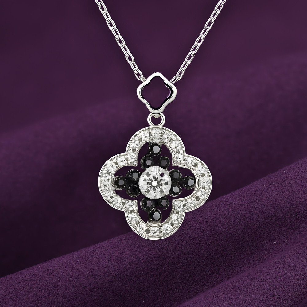 Колье из белого золота c бриллиантами