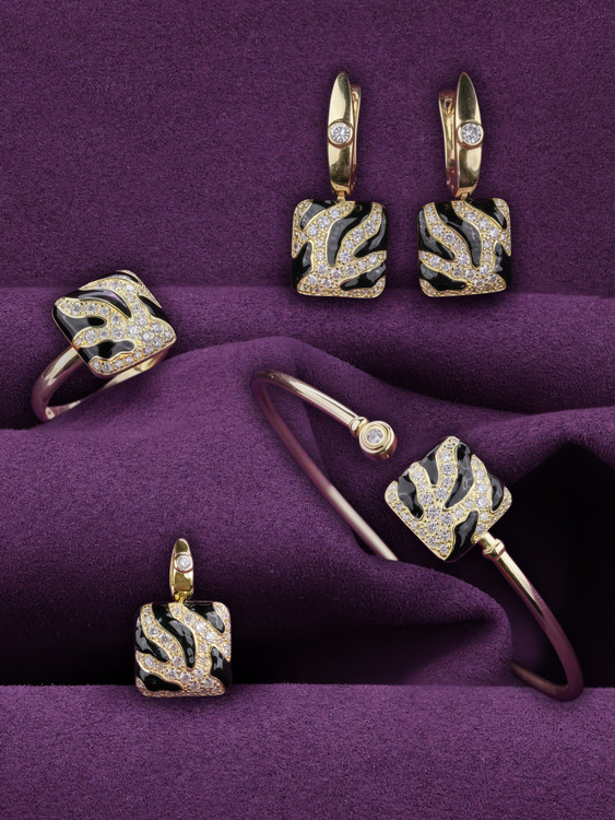 Серьги из лимонного золота c эмалью и бриллиантами