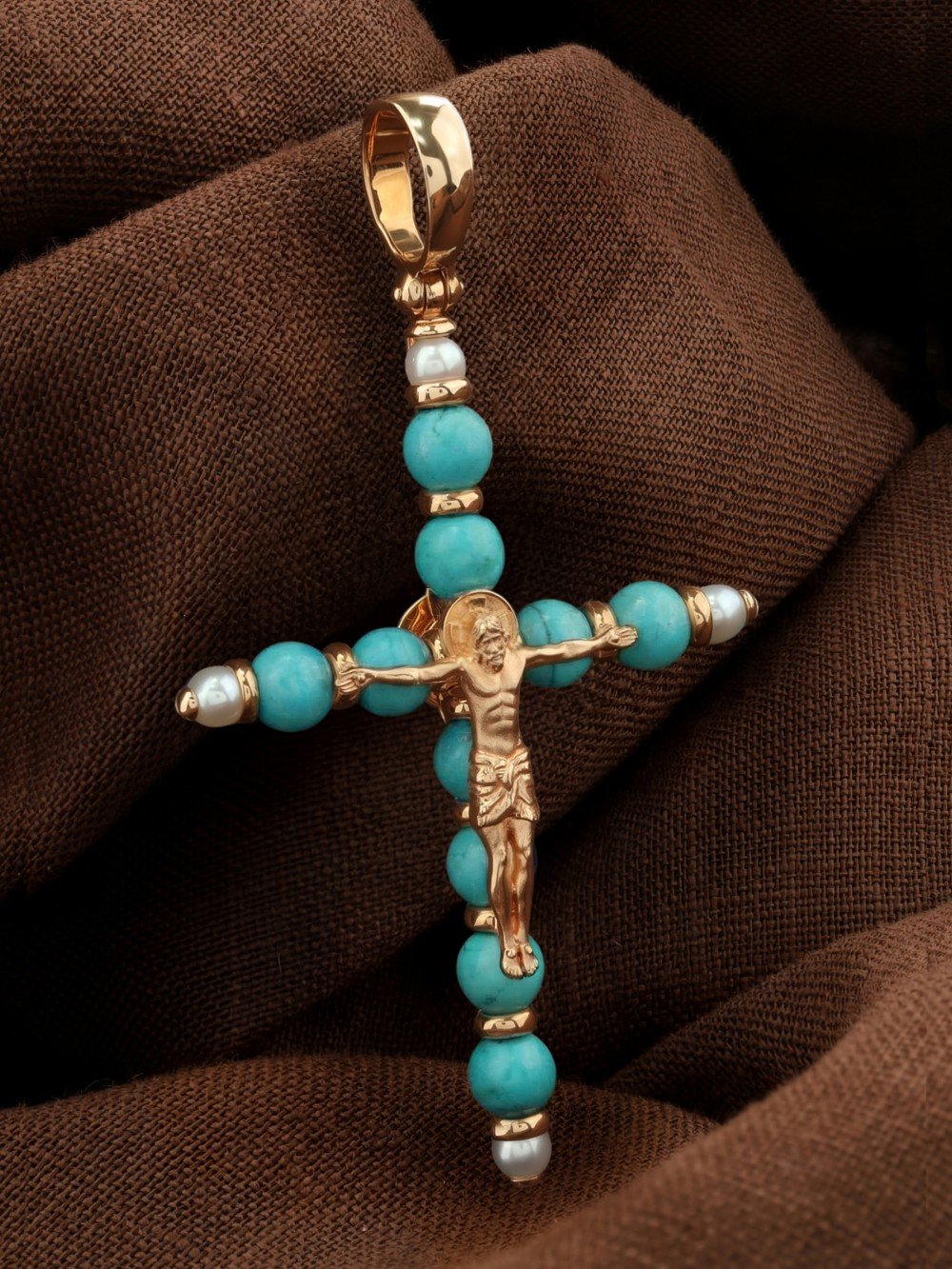 Крест из золота c жемчугом и бирюзой