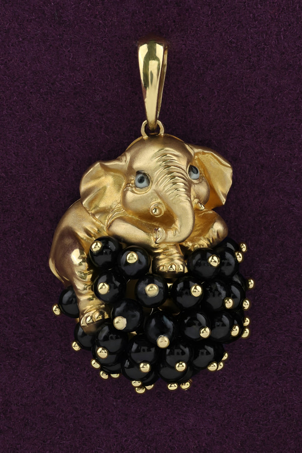 Подвеска из лимонного золота c эмалью и ониксом