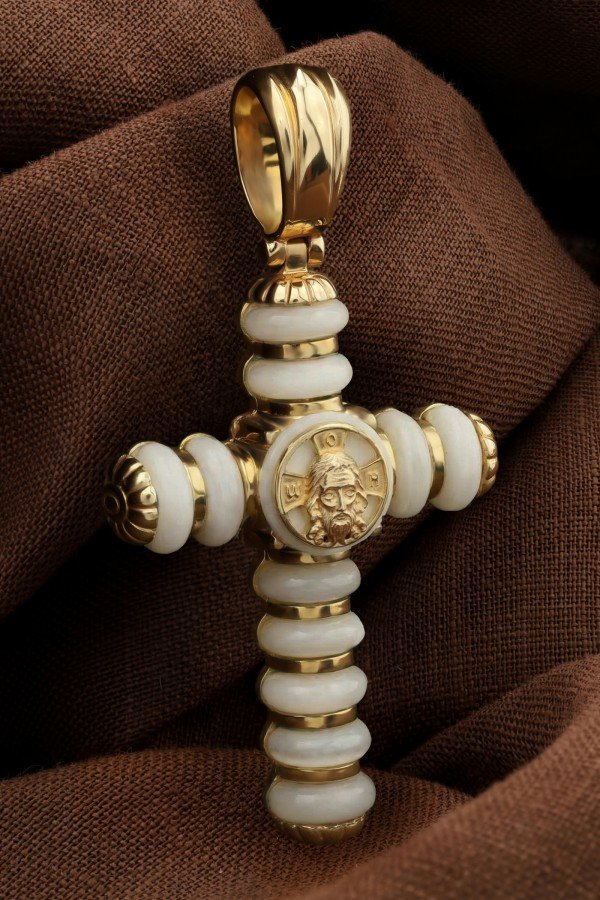 Крест из лимонного золота c кахолонгом