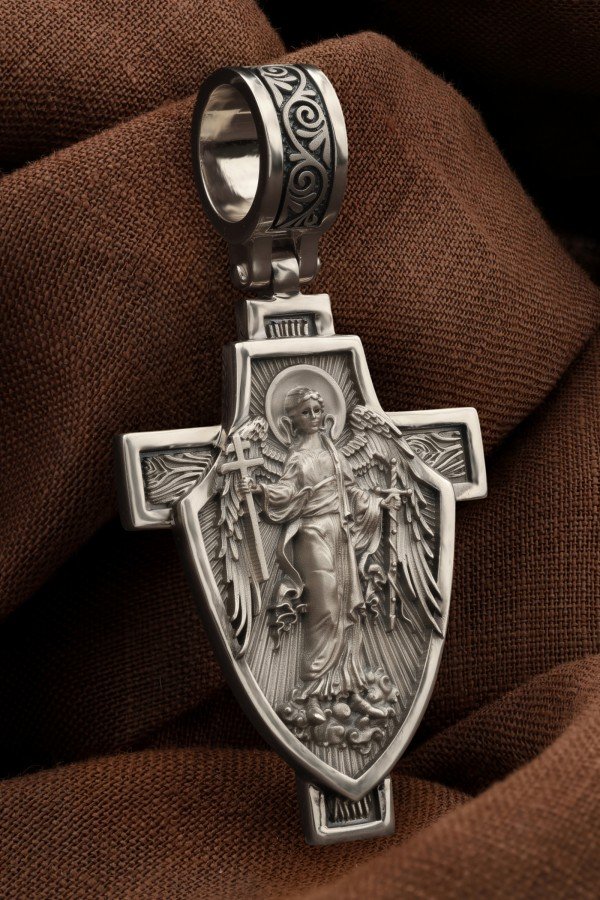 Крест из белого золота