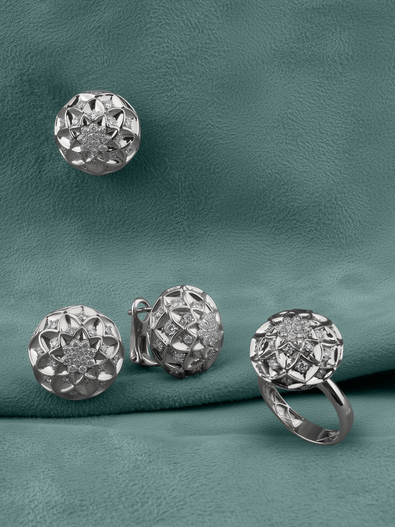 Подвеска из белого золота c бриллиантами